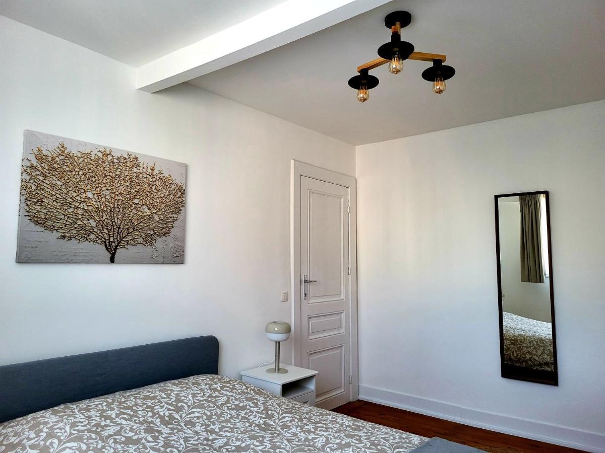 Brussels Bed & Blockchain Private Rooms With Shared Bathroom Etterbeek Extérieur photo