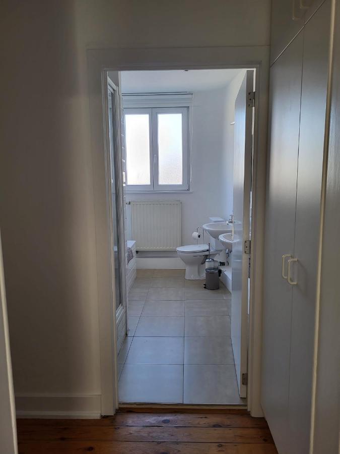 Brussels Bed & Blockchain Private Rooms With Shared Bathroom Etterbeek Extérieur photo
