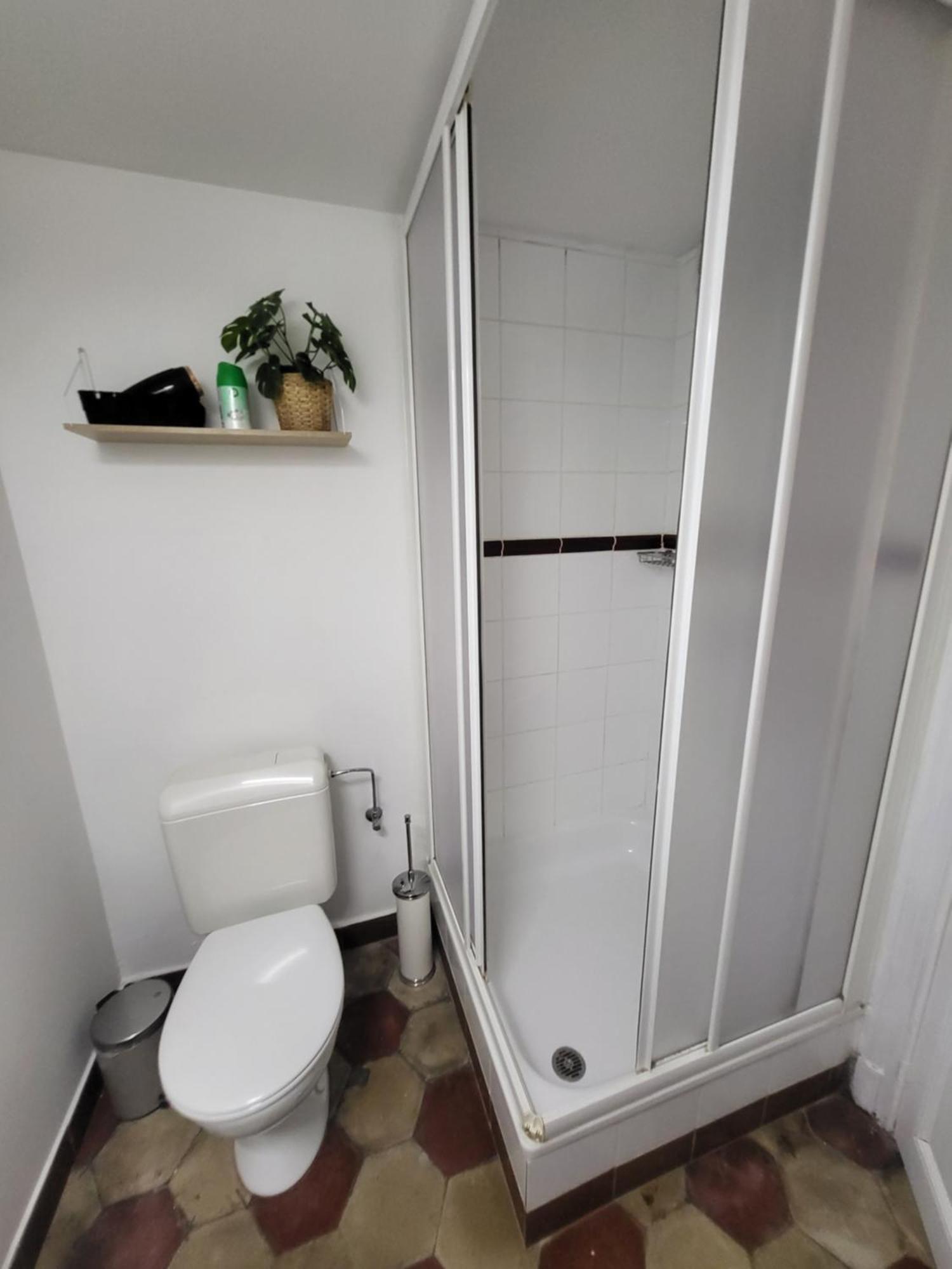 Brussels Bed & Blockchain Private Rooms With Shared Bathroom Chambre photo