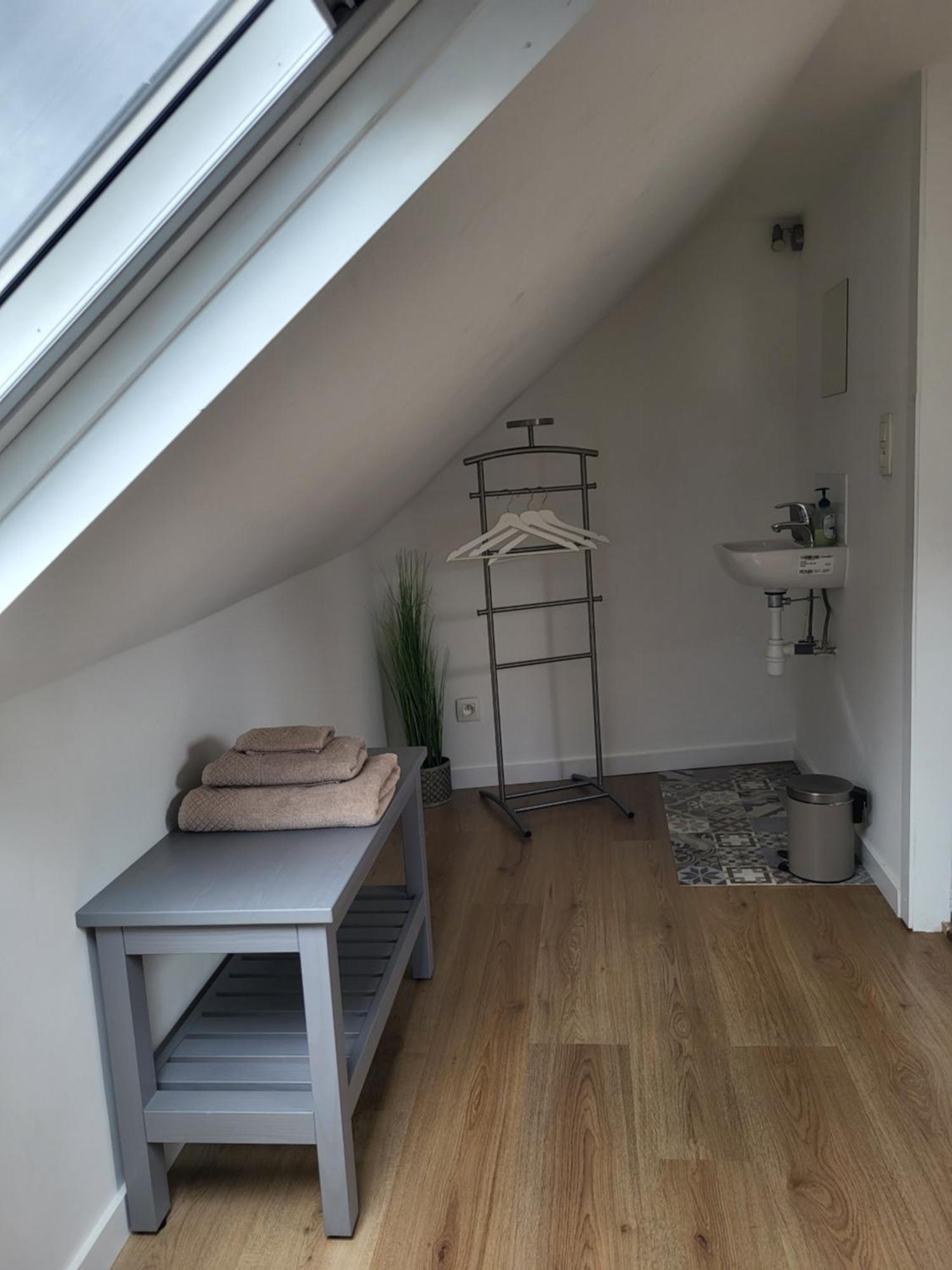 Brussels Bed & Blockchain Private Rooms With Shared Bathroom Extérieur photo